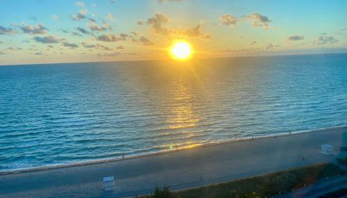 Castle Beach Resort Condo - Panoramic Large Penthouse or Deluxe 1 BR Direct Ocean View and beach access- Updated-Free parking- - Foto 2