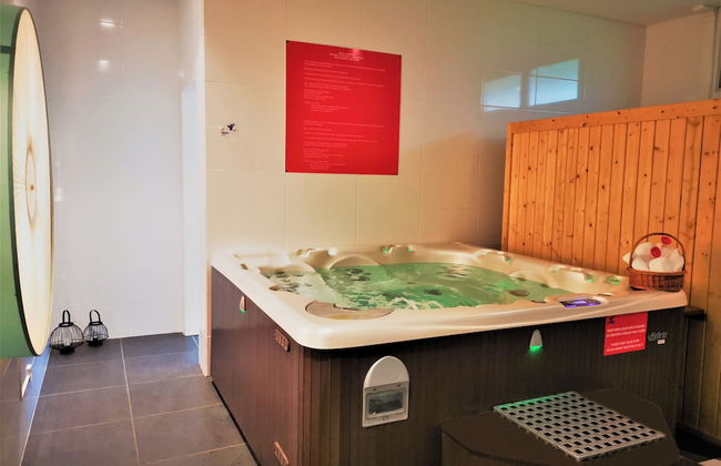 Whales Bay Hotel - Photo 47