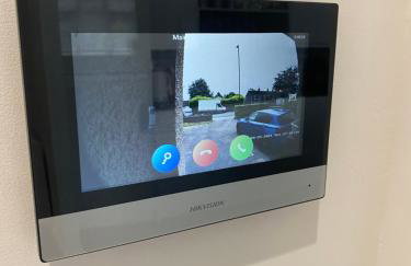 Modern 2 bedroom apartment, with car parking. - Foto 16