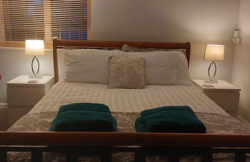 Peaceful self contained Studio in lovely garden. - Photo 12