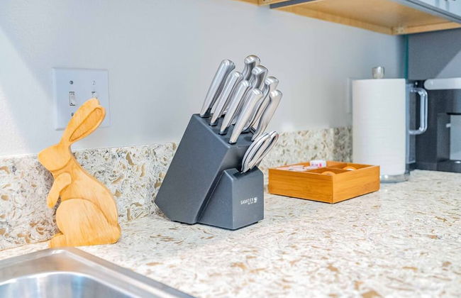 Elegant Country Retreat With Serene Patio Haven - Foto 12