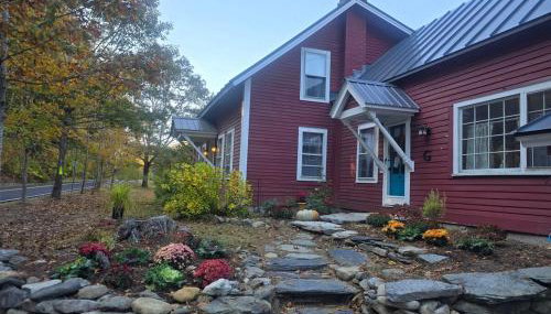 The Cardinal Lodge- A Riverside Retreat - Foto 1