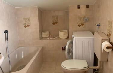 Monica's apartment Mansarda - Stella Alpina - Foto 12