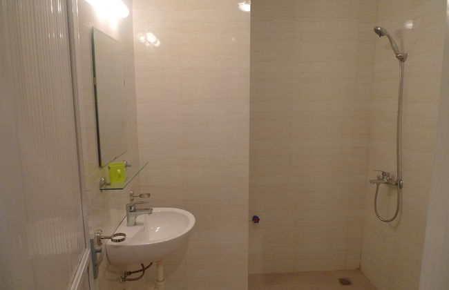 Lotus House - Photo 22