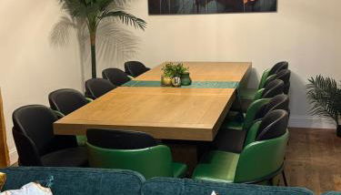 Big Group Getaway House Near Chicago - Foto 2