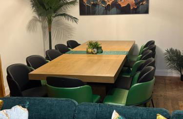 Big Group Getaway House Near Chicago - Foto 2