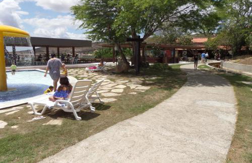 Flat Fazenda Cond Monte Castelo-Ao lado da Piscina - Foto 32