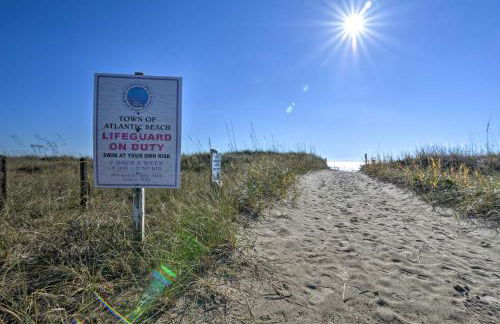 Walk to Atlantic Beach Family Gem with Fenced Yard - Foto 27
