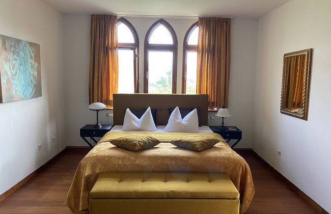 Schloss Weißenburg - Photo 45