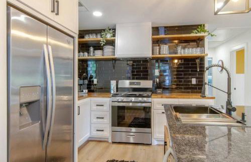 NashOasis 10 Min to DT, Gameroom, Huge Yard - Foto 6