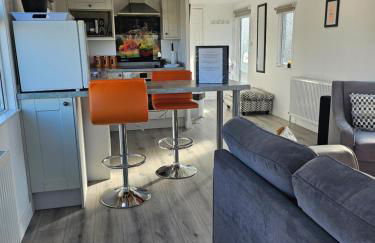 Ruth's Refresh Shropshire Country Retreat with Private Hot Tub & Stunning Views - Foto 35