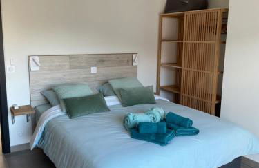 À mont nos hôtes - Foto 20