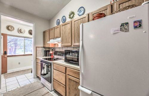 Charming Cloudcroft Cabin with Deck and Mtn Views - Foto 8