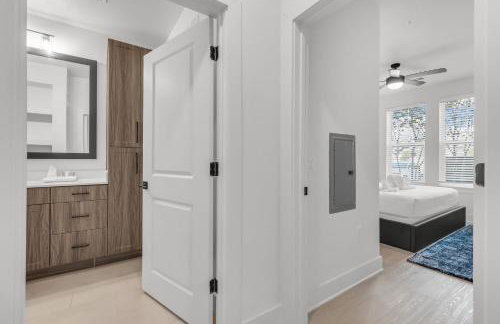 Peaceful 2BR by the Bay Pool and Coastal Vibes - Foto 15