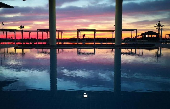 Aphroditebeachfrontresort Unique gem Direct by sea - Foto 10