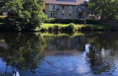 Beautiful Riverside Holiday Home - Foto 18