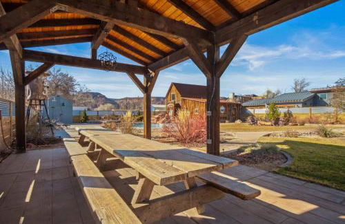 Timber & Tin D 2Bed 2Bath w Pool & Rooftop Deck - Foto 72