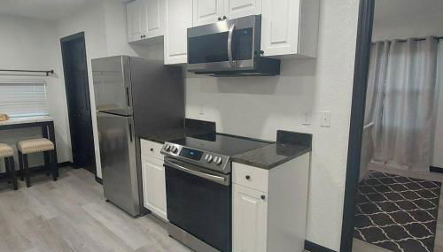 Bungalow overlooking Lake Dora! - Foto 4