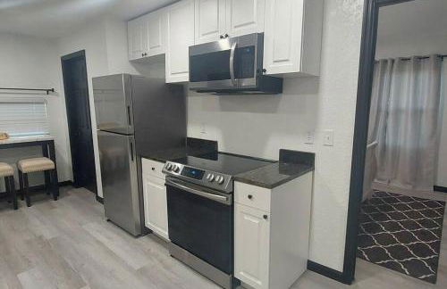 Bungalow overlooking Lake Dora! - Foto 4