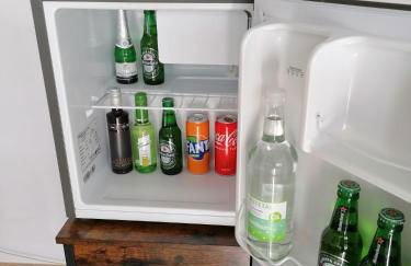 Stylisches kleines Studio -Zentral gelegen- Nähe BayArena - in Leverkusen Wiesdorf City- Friedrich Ebert Platz 5a , 4te Etage mit Balkon-kein Aufzug-Lift--Kaution Pflicht-- - Foto 10