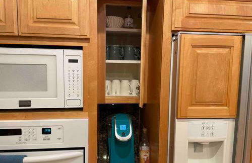 Peacock Suite Hot Tub Sleeps up to 4 Bbq - Foto 11