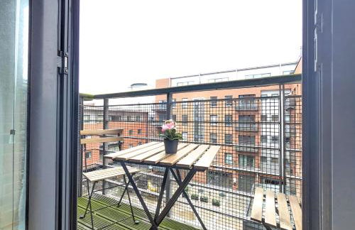 Spacious 2-Bedroom Apt in Heart of City Centre - Foto 7