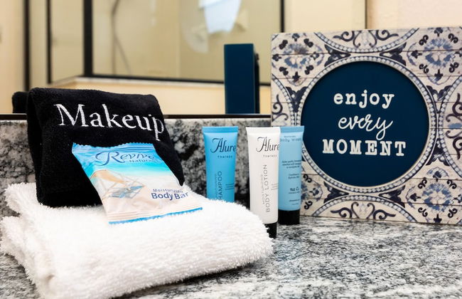 Paradise Found - Photo 25