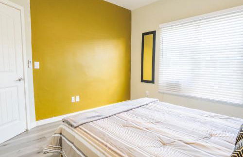 2BR Retreat Near Balboa Park - Foto 29