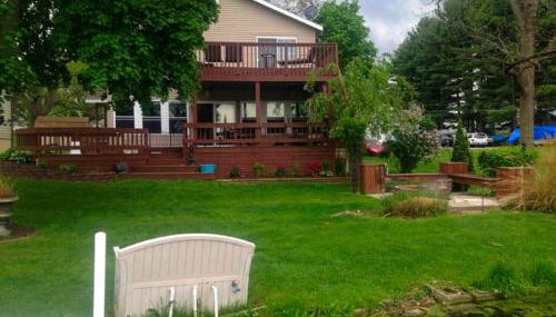 Lakeside Vacation Rental with Hot Tub near Fort Wayne, Indiana - Foto 1