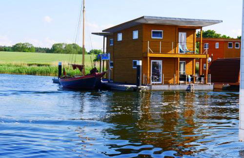 FLOATING HOUSES - "schwimmende Ferienhäuser" - Kröslin Haus 3 - Foto 1