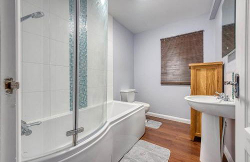 2 Bedroom Bungalow with Garden and Parking - Foto 24