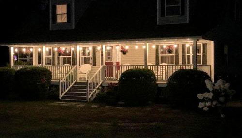 Charming Dog-Friendly Beach House with Fire Pit & Jetted Tub Near Carters Beach in Hancock, Maine - Foto 4