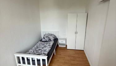 Sanierte Unterkunft in Glauchau Nähe zu VW Werk - Foto 5