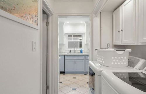 Refreshing Escape- Hot Tub- Games- Sleeps 10 - Foto 17