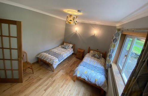 Country Cottage Sleeps 6 w/ Hot Tub & Dog-friendly - Foto 56