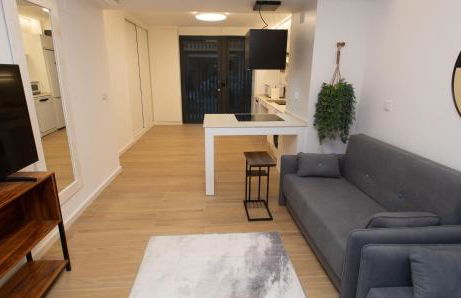 BatFlats - RUZAFA - Photo 4