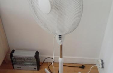 Mistral gagnant ! T1 calme avec vue, parking, télétravail, Wi-Fi, proche CV et gare - Foto 5