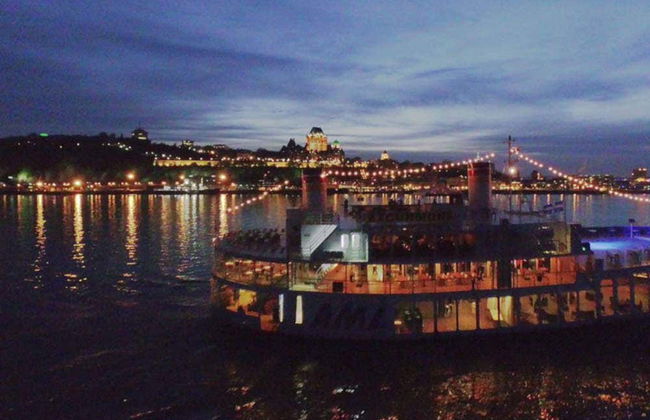 Balade de nuit en bateau à Québec - Foto 2