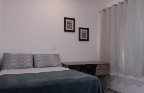 Casa Agradável, Arejada, Espaçosa, Perto de Tudo - Foto 8