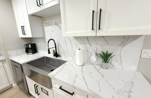 Exotic Homes Gillespie Dr by SD stay - Foto 38