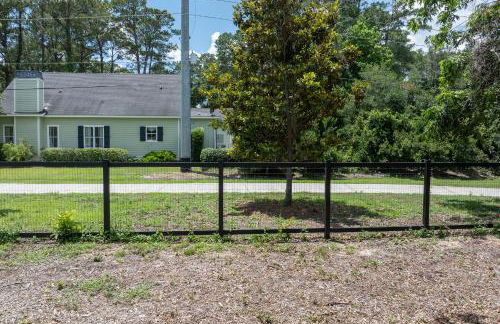 Cozy 3-Bedroom Retreat in Charming Beaufort, SC - Foto 35