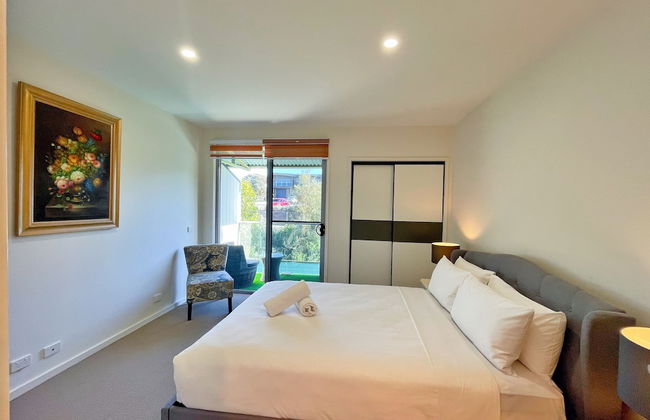 Phillip Island Towers - Photo 6