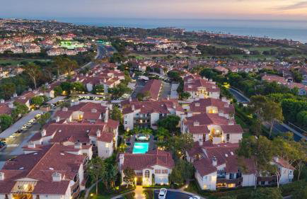 Coastal Retreat w Pool Spa BBQ Near Beaches Golf Courses Ritz Pointe Condo by AvantStay - Foto 42