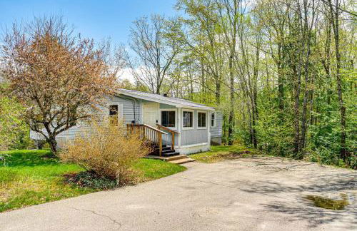 Hike, Fish and Ski Black Bear Cabin in Albany - Foto 4