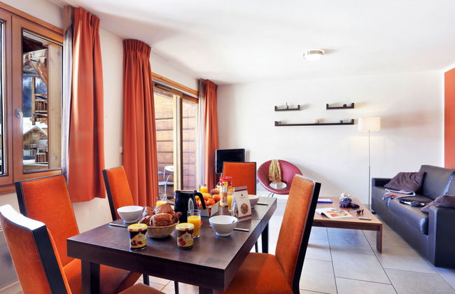 3 bedroom Apartment in Saint-Chaffrey with swimming pool and garden - Photo 23