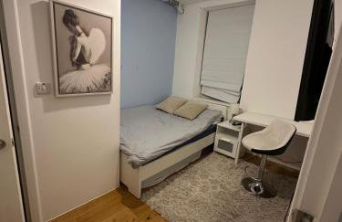 Modern En-Suite Room Recently Renovated - Foto 10