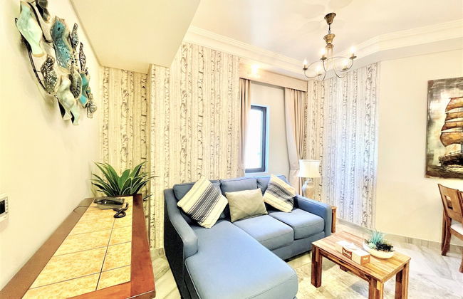 Marbella Executive 2 Bedrooms Balcony - Photo 23