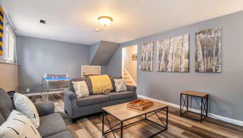 Notre Dame Get Away 4-Bdm 2-mile from Campus BBQ - Foto 4