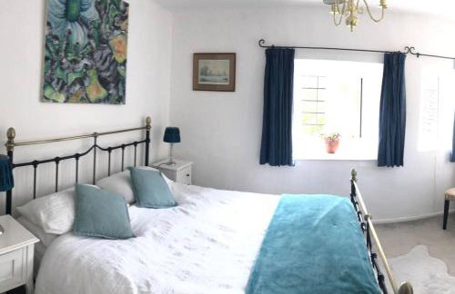 Bibury Riverside Cottage Grade II listed 6ppl - Foto 10