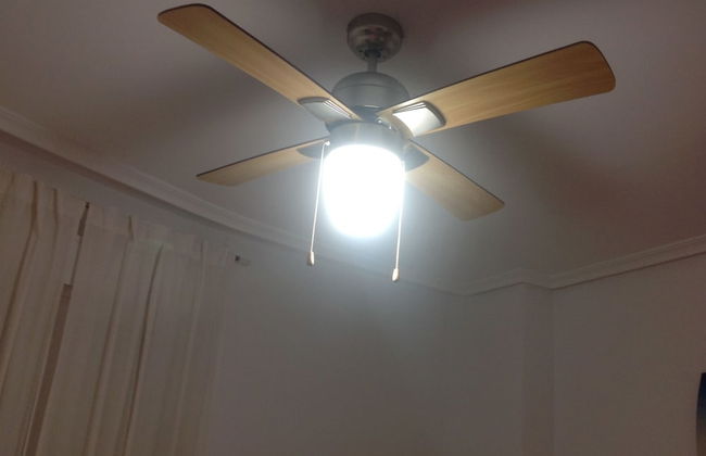 LET 4 U Cala Blanca I Frontal - Photo 2